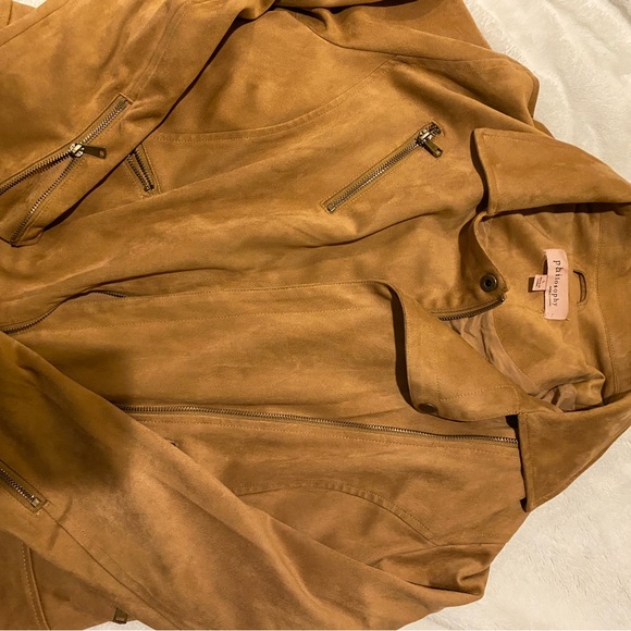 Tan suede button up shacket size LargeI hate to part with this but too big - Picture 4 of 4